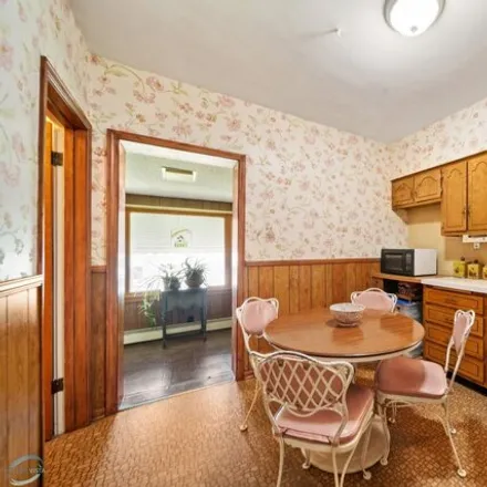 Image 7 - 5748 N Meade Ave, Chicago, Illinois, 60646 - House for sale