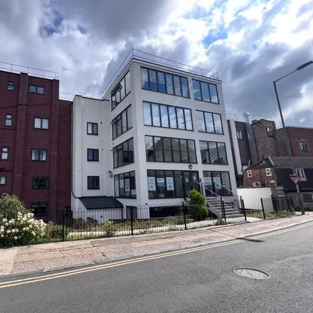 Image 1 - Grosvenor Yard, Newmarket, CB8 9AW, United Kingdom - Apartment for rent