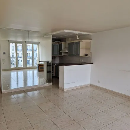 Rent this 3 bed apartment on D 612 in 34200 Sète, France