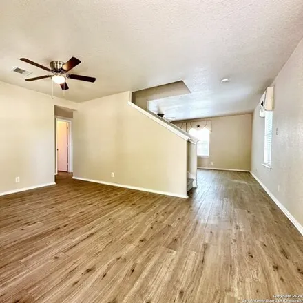 Image 4 - 1334 Copper Path Drive, New Braunfels, TX 78130, USA - House for sale