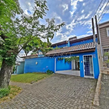 Buy this 4 bed house on Rua Alcebíades Plaisant 684 in Água Verde, Curitiba - PR