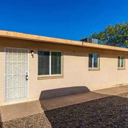 Image 4 - 1250 East Purdue Avenue, Phoenix, AZ 85020, USA - Apartment for rent
