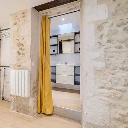 Rent this 1 bed apartment on 89000 Auxerre