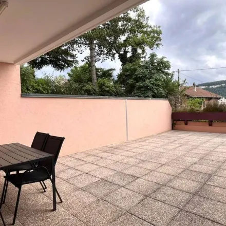 Image 2 - 7 Place Jean-Jacques Rousseau, 74100 Annemasse, France - Apartment for rent