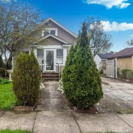 Buy this 3 bed house on 99 Evans Avenue in Village of Freeport, NY 11520