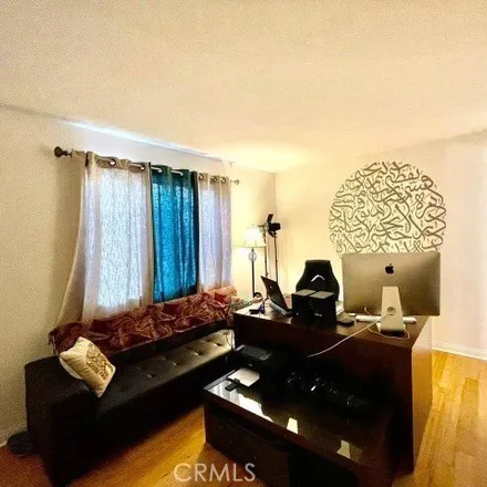 Image 9 - Julianna Lane, Los Angeles, CA 91364, USA - Condo for sale