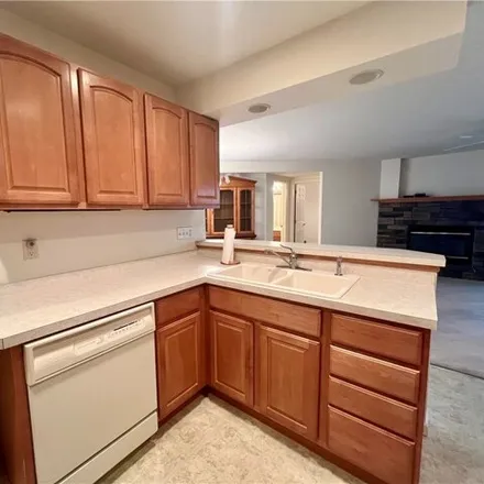 Image 4 - 255 South LInden Court, Trumbull County, OH 44484, USA - Condo for sale