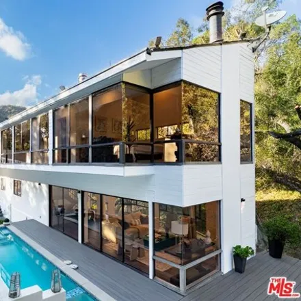 Image 1 - 2350 Benedict Canyon Drive, Beverly Hills, CA 90210, USA - House for sale