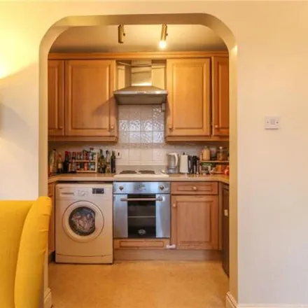 Image 4 - Aston Close, Tudor Estate, WD24 4RR, United Kingdom - Room for rent