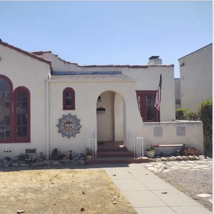 Buy this 4 bed duplex on 234 East Tunnell Street in Santa Maria, CA 93454
