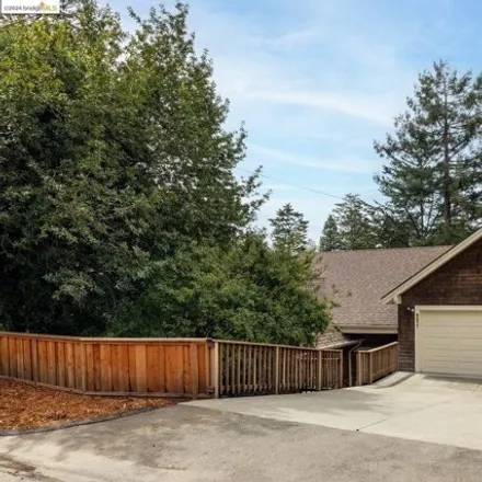 Buy this 3 bed house on 9377 Skyline Boulevard in Oakland, CA 94516