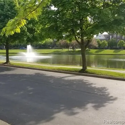 Image 7 - 42705 Park Cresent Drive, Sterling Heights, MI 48313, USA - Condo for sale