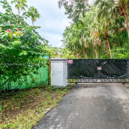 Buy this 4 bed house on 17010 Southwest 264th Street in Homestead, FL 33031
