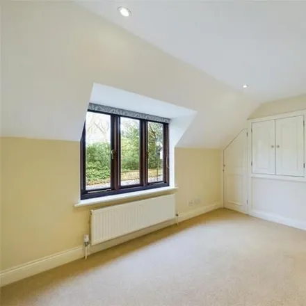Image 7 - The Little Cottage, High Street, Sonning, RG4 6UP, United Kingdom - Townhouse for rent