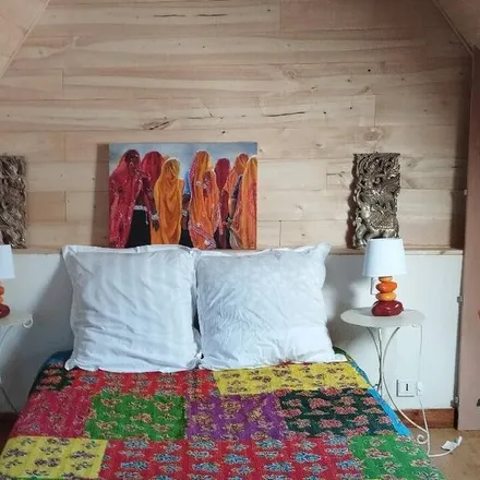 Rent this 2 bed house on Saint-Cyprien in Voie de la Vallée, 24220 Saint-Cyprien