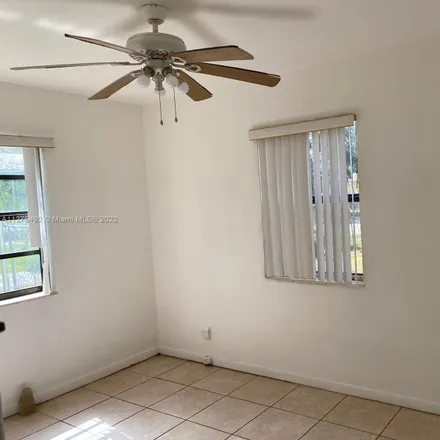 Image 6 - 1707 Northwest 14th Court, Fort Lauderdale, FL 33311, USA - House for rent
