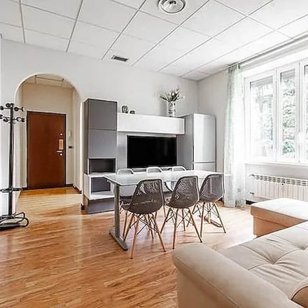 Rent this 3 bed apartment on Milan