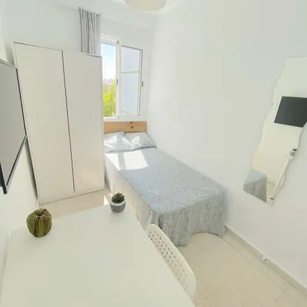 Rent this 4 bed apartment on Avenida de San Lázaro in 41009 Seville, Spain