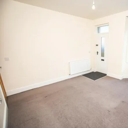 Image 4 - Northside Road, Wath upon Dearne, S63 7RU, United Kingdom - Townhouse for rent