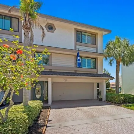 Image 2 - 155 Marina del Rey Court, Clearwater, FL 33767, USA - Townhouse for sale