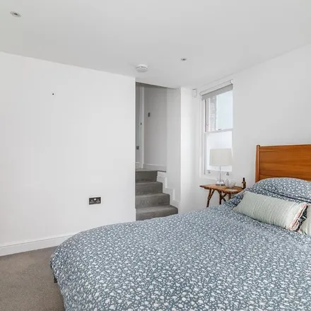 Image 9 - 2 Lancaster Road, London, W11 1DP, United Kingdom - Apartment for rent