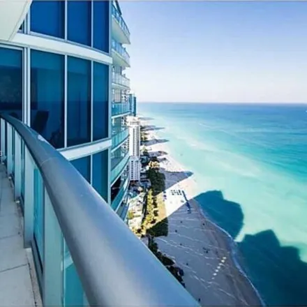 Image 2 - Jade Beach, 17001 Collins Avenue, Sunny Isles Beach, FL 33160, USA - Condo for rent