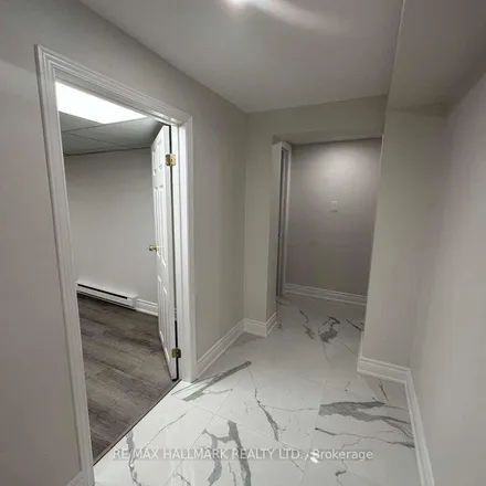Image 6 - 194 Maxome Avenue, Toronto, ON M2M 2J1, Canada - Apartment for rent