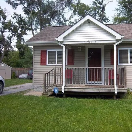Rent this 2 bed house on 2933 Agree Avenue in Flint, MI 48506