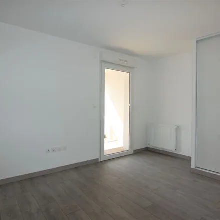Rent this 3 bed apartment on 271 Rue Henri Desbals in 31100 Toulouse, France