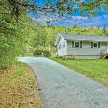 Buy this 4 bed house on 86 Prospect Hill Road in Saint Albans Town, VT 05478