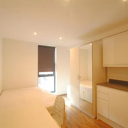 Rent this studio apartment on Willoughby Methodist Church in 107 Hampden Road, London