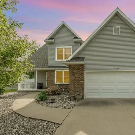 Buy this 4 bed house on 4722 Pineview Court in Monitor Township, MI 48706