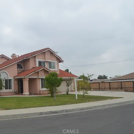 Buy this 4 bed house on 1092 South Vista Avenue in Rialto, CA 92376