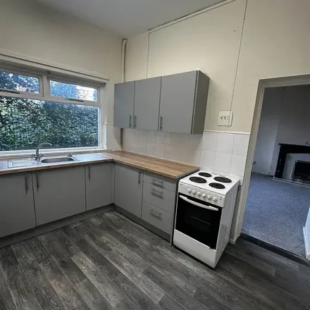 Image 3 - Lislea Park, Lisburn Road, Belfast, BT9 7GX, United Kingdom - Apartment for rent