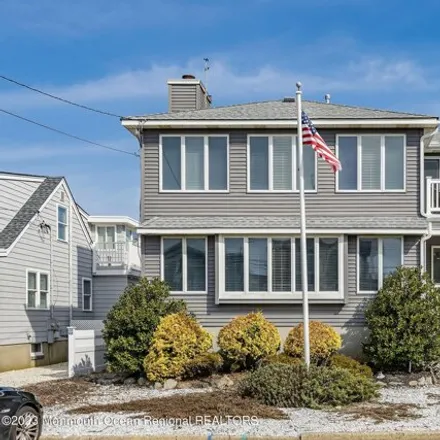 Rent this 5 bed house on 33 New York Avenue in Lavallette, Ocean County