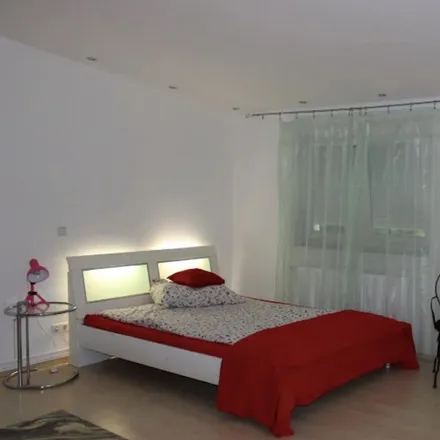 Rent this 1 bed apartment on Oberhofer Platz 8 in 12209 Berlin, Germany
