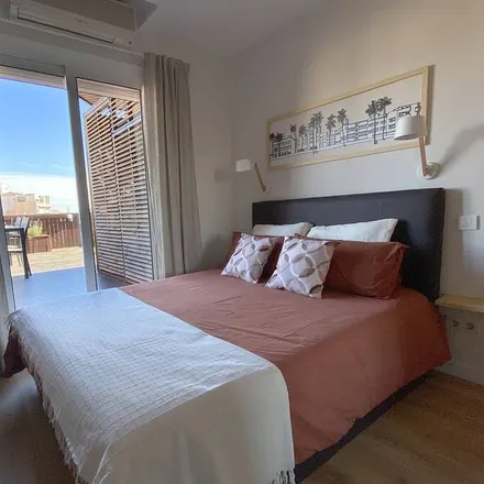 Rent this 2 bed condo on 08013 Barcelona