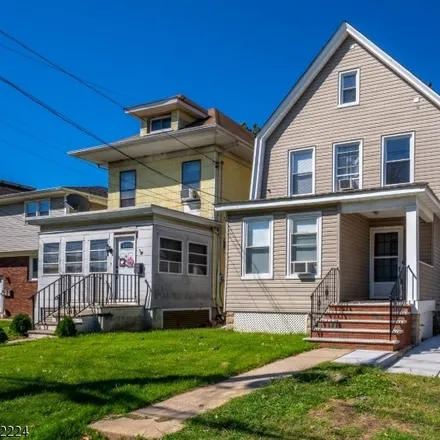 Buy this 4 bed house on 664 Jefferson Avenue in Crane Square, Elizabeth