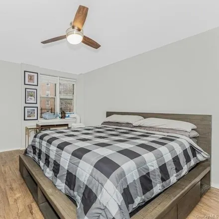 Image 7 - 3500 Oxford Avenue, New York, NY 10463, USA - Apartment for sale