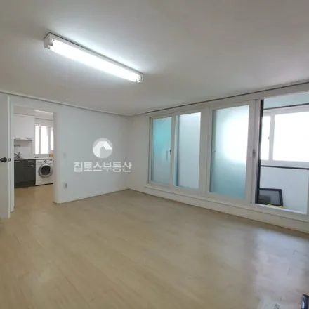 Rent this 1 bed apartment on 서울특별시 서초구 양재동 266-1