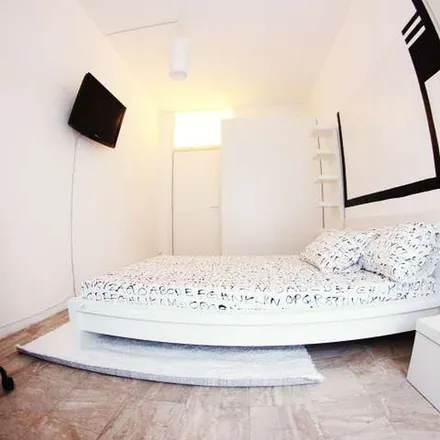 Rent this 5 bed apartment on Via Eugenio Pellini 4 in 20125 Milan MI, Italy
