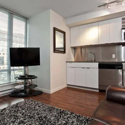 Image 3 - TV Towers 2, 233 Robson Street, Vancouver, BC, Canada - Apartment for rent