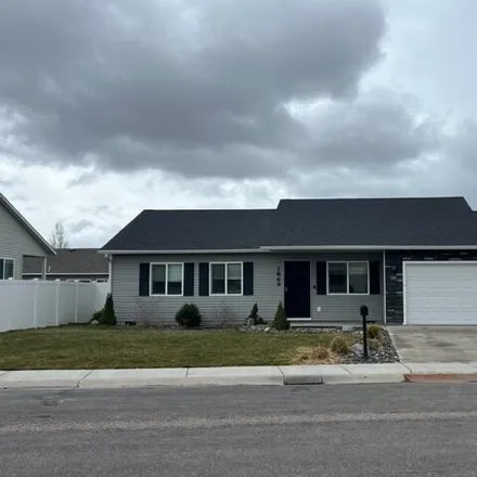 Buy this 3 bed house on 1933 North Arizona Drive in Pocatello, ID 83202