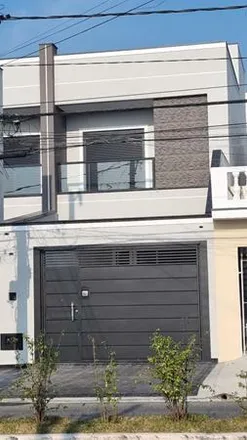 Buy this 4 bed house on Rua Amadeu Bortoletto in Oswaldo Cruz, São Caetano do Sul - SP