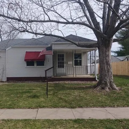 Buy this 2 bed house on 138 South Webster Street in Ottumwa, IA 52501