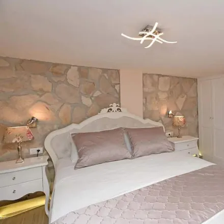 Rent this 3 bed house on Sheraton Dubrovnik Riviera Hotel in Šetalište dr. Franje Tuđmana, 20207 Srebreno