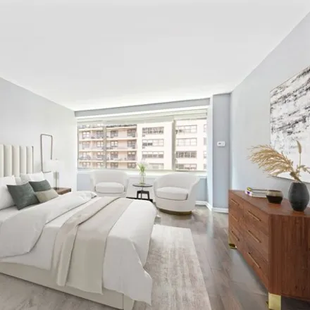 Image 7 - 315 W 70th St # 15k1, New York, 10023 - Apartment for sale