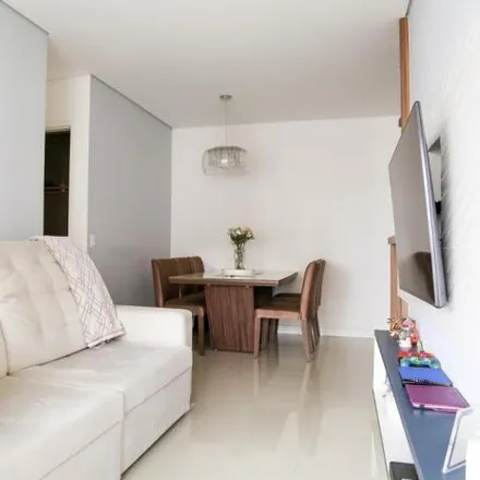 Buy this 2 bed apartment on Edifício Marcelina in Rua Rondinha, Chácara Inglesa