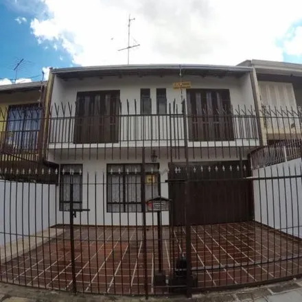 Buy this 3 bed house on Rua Nunes Machado 2454 in Parolin, Curitiba - PR
