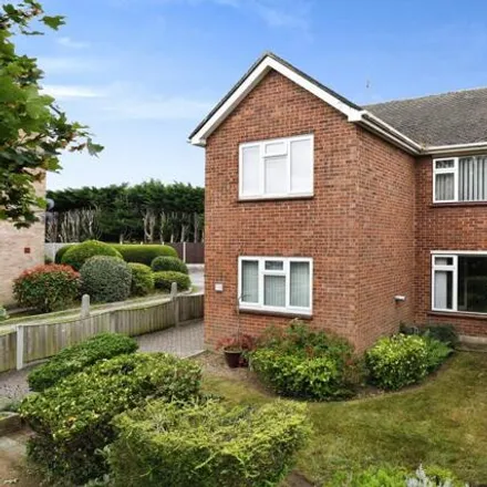 Buy this 4 bed house on 45 Torquay Road in Chelmsford, CM1 7NX